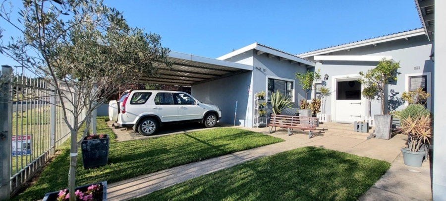 4 Bedroom Property for Sale in Cintsa East Eastern Cape